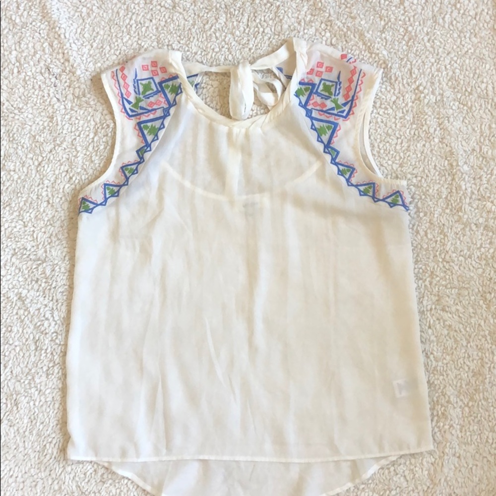 Women’s polyester tie neck tee